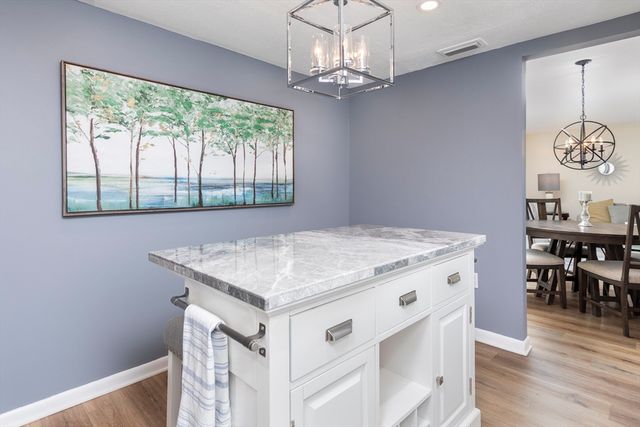 404 Paradise Road 1C, Swampscott, MA 01907