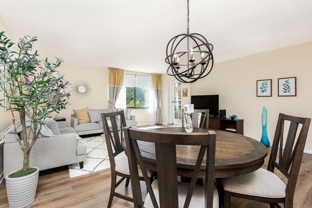 404 Paradise Road 1C, Swampscott, MA 01907