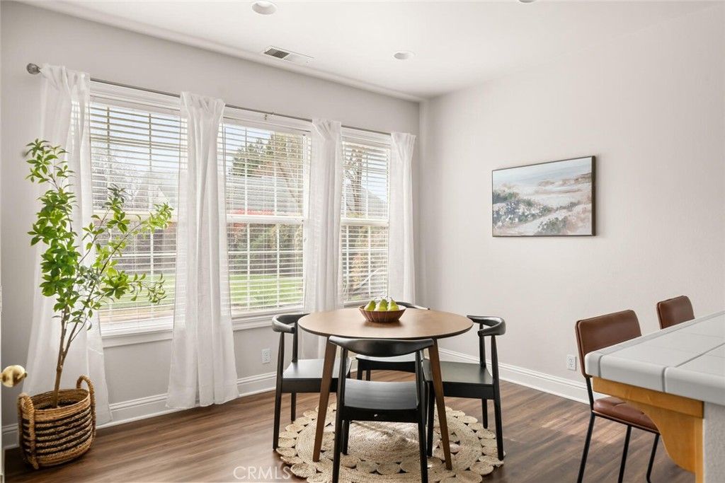 Image 10 of property listing at 1480 Arch Way, Chico, CA 95973