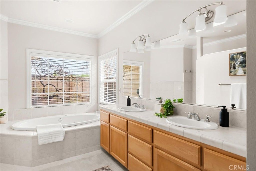 Image 21 of property listing at 1480 Arch Way, Chico, CA 95973