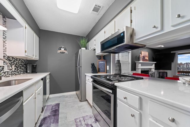 250 Grand Isle Dr Apt 1A, Hot Springs, AR 71913