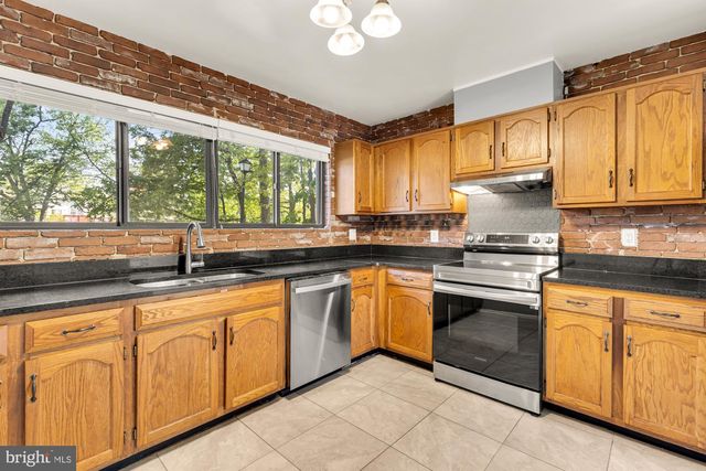 2103 OLD LANDING WAY, Woodbridge, VA 22191