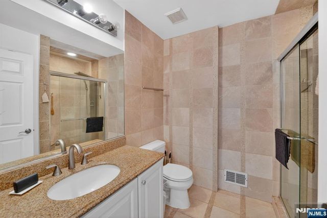 215 Barringer Drive 2088, Nutley, NJ 07110
