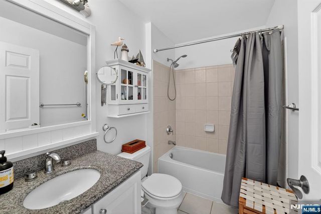 215 Barringer Drive 2088, Nutley, NJ 07110