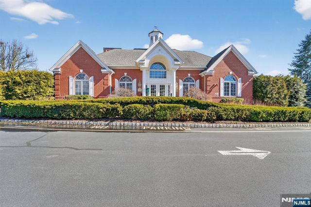 215 Barringer Drive 2088, Nutley, NJ 07110