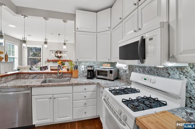215 Barringer Drive 2088, Nutley, NJ 07110