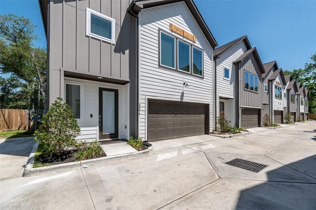 240 Julia Street E, Houston, TX 77022