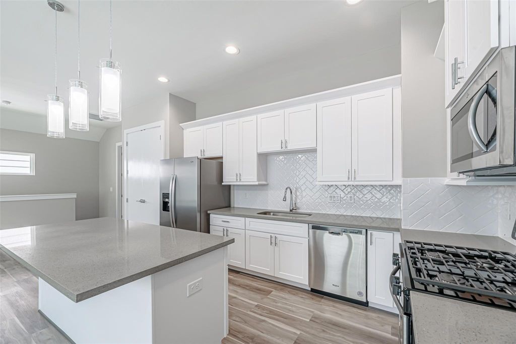 240 Julia Street E, Houston, TX 77022