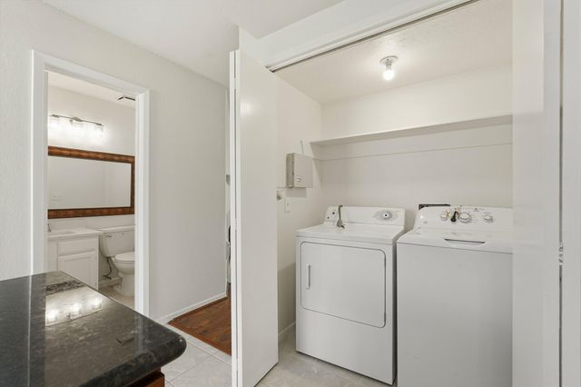 2808 Grants Lake Boulevard 405, Sugar Land, TX 77479