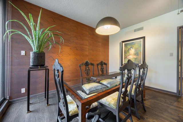 5555 Del Monte Drive 102, Houston, TX 77056