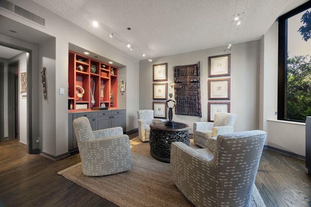 5555 Del Monte Drive 102, Houston, TX 77056