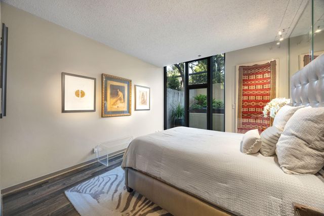 5555 Del Monte Drive 102, Houston, TX 77056