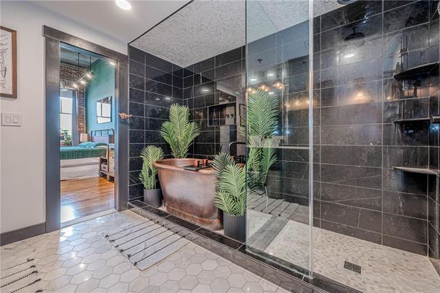3235 Roswell Road NE 819, Atlanta, GA 30305