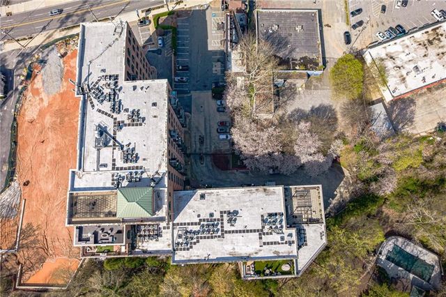 3235 Roswell Road NE 819, Atlanta, GA 30305