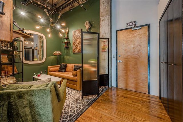 3235 Roswell Road NE 819, Atlanta, GA 30305