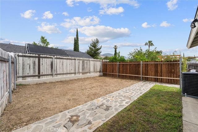 4259 N 4th, San Bernardino, CA 92407