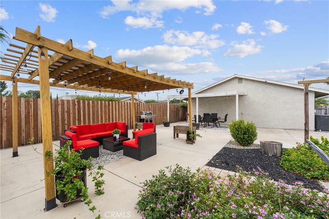 4259 N 4th, San Bernardino, CA 92407