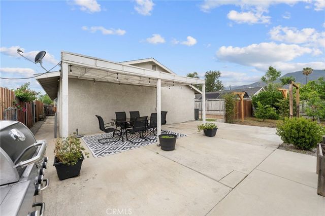 4259 N 4th, San Bernardino, CA 92407