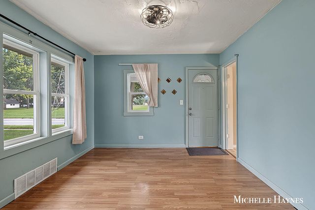 5055 Haughey Avenue Sw, City Of Wyoming, MI 49548