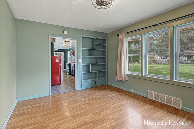 5055 Haughey Avenue Sw, City Of Wyoming, MI 49548
