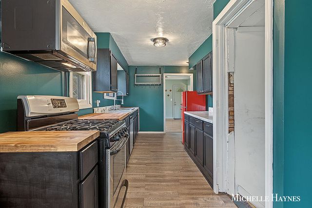 5055 Haughey Avenue Sw, City Of Wyoming, MI 49548