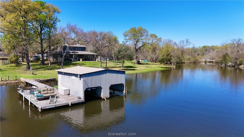 11810 Riley Green Road, Franklin, TX 77856 — photo 3