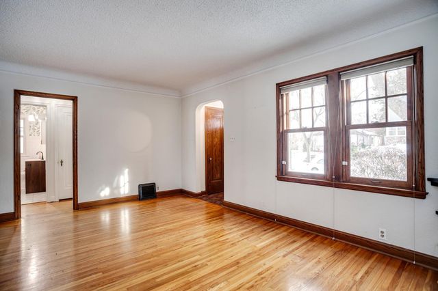 4504 29th Avenue S, Minneapolis, MN 55406