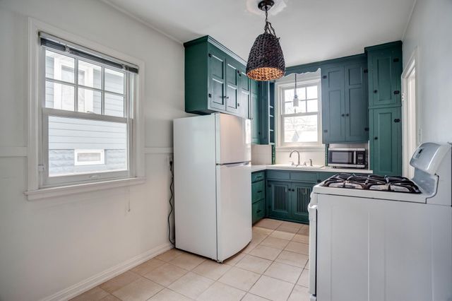 4504 29th Avenue S, Minneapolis, MN 55406