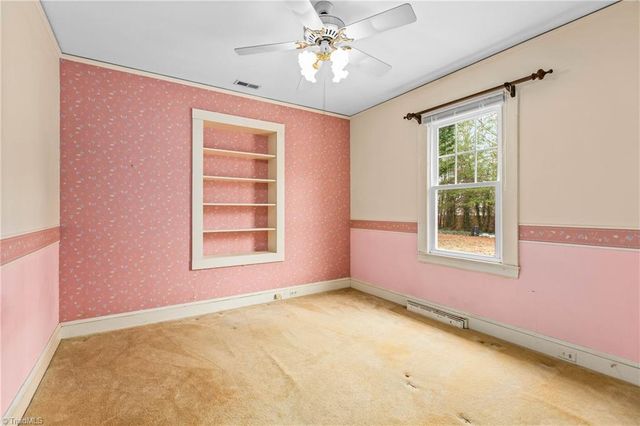 4450 Rock Hill Road, Pfafftown, NC 27040