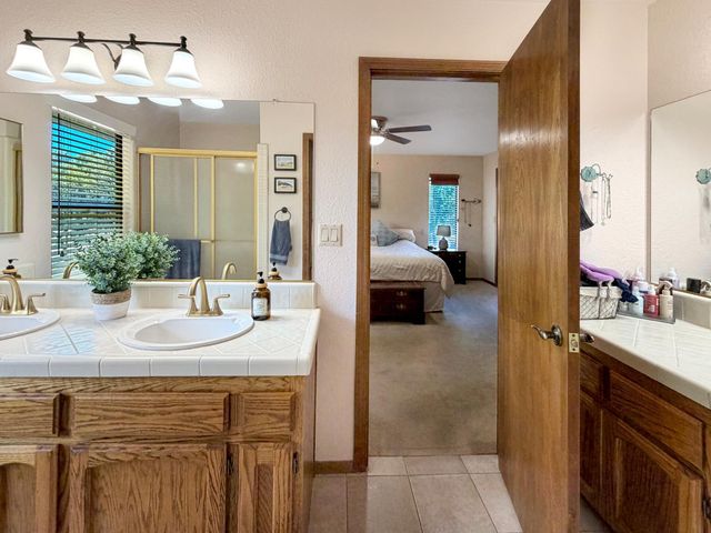 5186 Pondorex Rd, Auburn, CA 95602