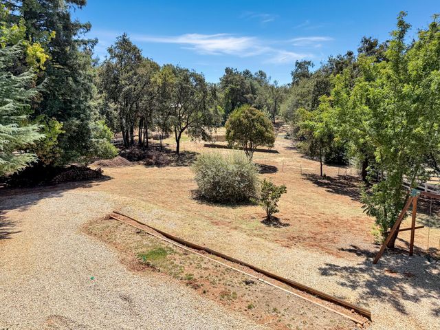 5186 Pondorex Rd, Auburn, CA 95602