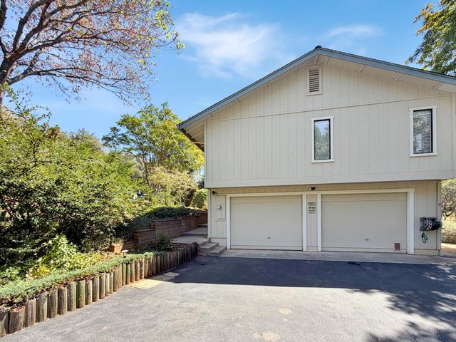 5186 Pondorex Rd, Auburn, CA 95602