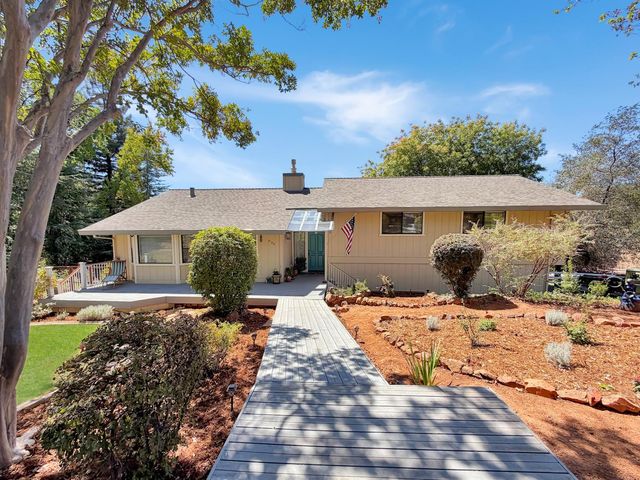 5186 Pondorex Rd, Auburn, CA 95602