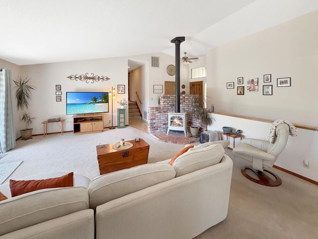 5186 Pondorex Rd, Auburn, CA 95602