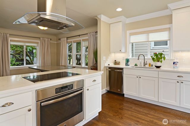 1113 26th Avenue S, Seattle, WA 98144