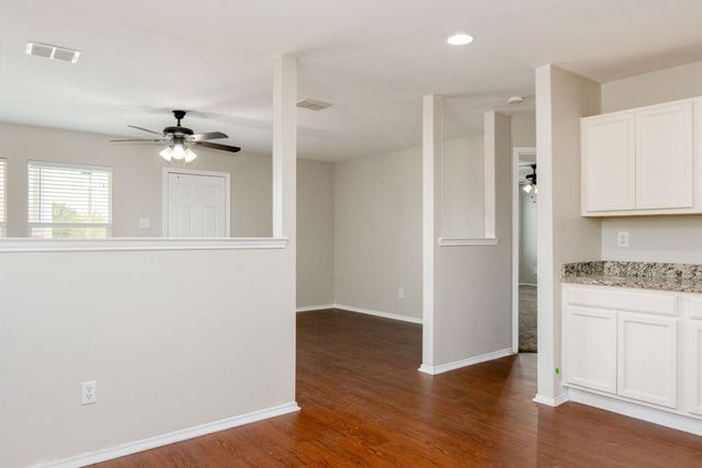 806 White Fields Way, Arlington, TX 76002