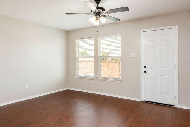 806 White Fields Way, Arlington, TX 76002