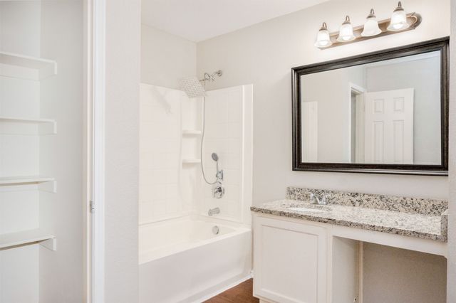 806 White Fields Way, Arlington, TX 76002