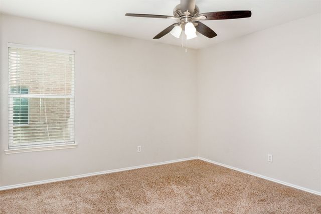 806 White Fields Way, Arlington, TX 76002