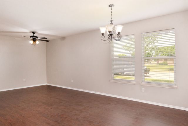 806 White Fields Way, Arlington, TX 76002