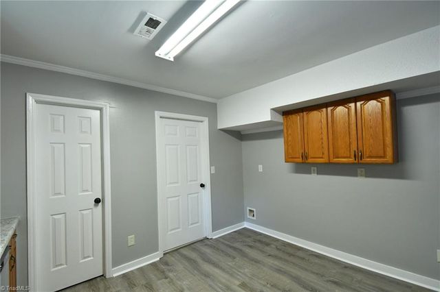 130 Sir Patricks Court, Clemmons, NC 27012