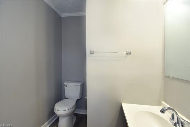 130 Sir Patricks Court, Clemmons, NC 27012