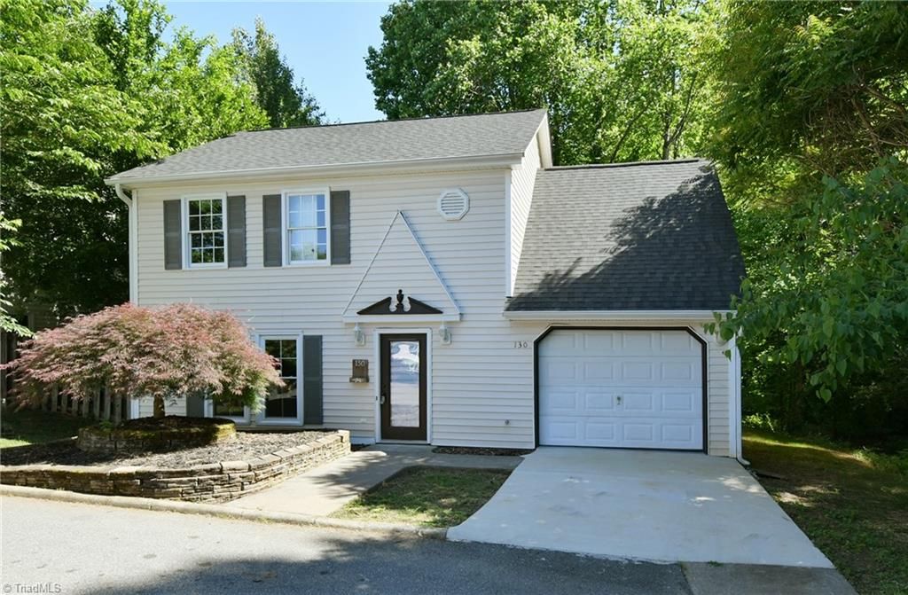 130 Sir Patricks Court, Clemmons, NC 27012