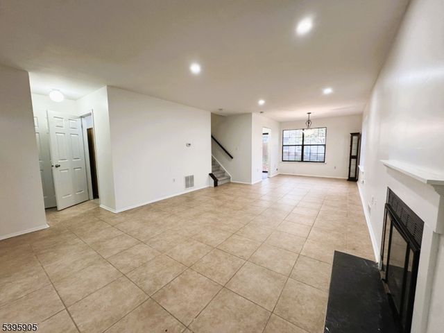 1 Lyon Ln 1, Franklin Twp., NJ 08823