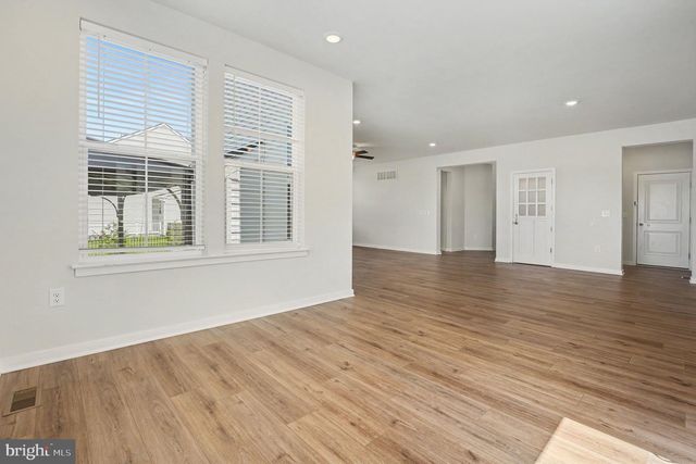 1165 MARIWILL DR, Quakertown, PA 18951