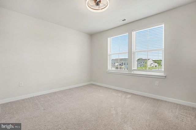 1165 MARIWILL DR, Quakertown, PA 18951