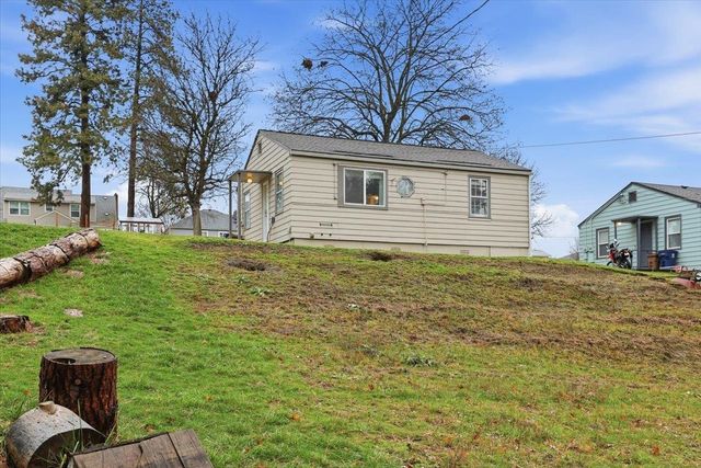 3105 W Rosamond Ave, Spokane, WA 99224