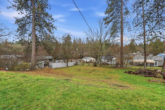 3105 W Rosamond Ave, Spokane, WA 99224