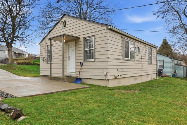 3105 W Rosamond Ave, Spokane, WA 99224