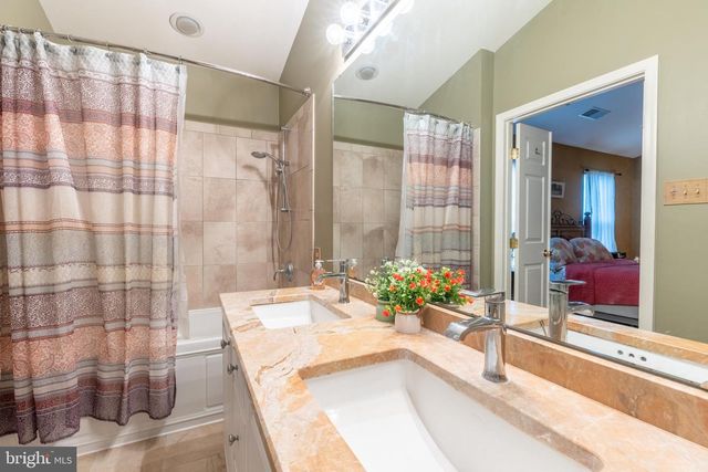 112 MONET CIR, Wilmington, DE 19808